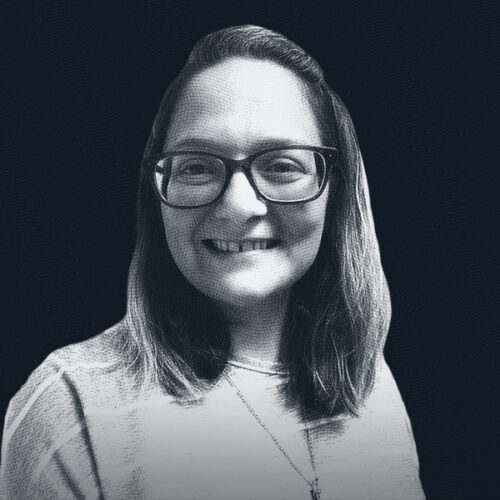 Carrie-Fluegge-Headshot